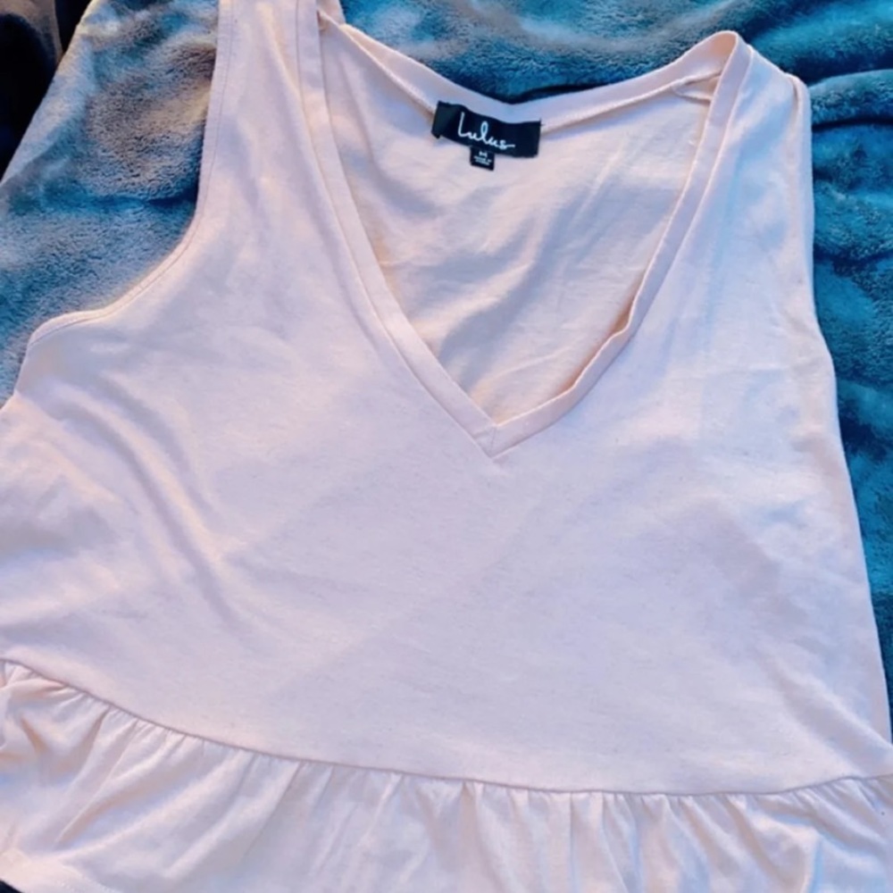 beige cropped v neck women’s top